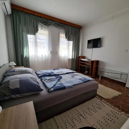 Kriszta Apartamento *