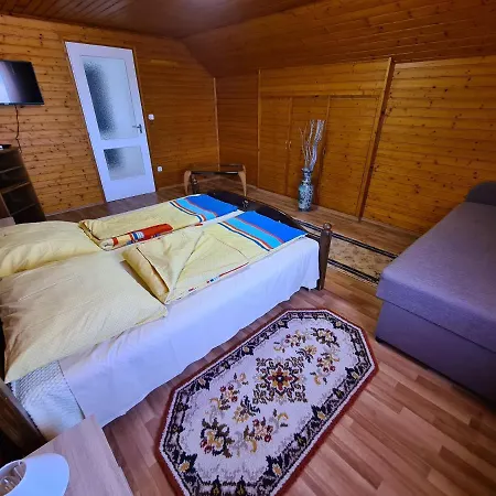 Kriszta Apartman *