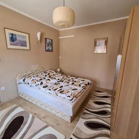 Kriszta Apartament *